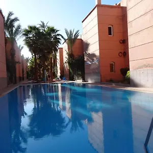 3* رياد Omar